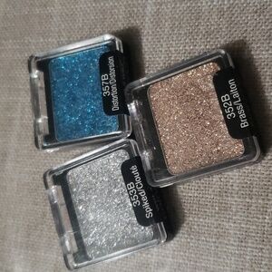 Wet n Wild eye shadow face and body glitter trio